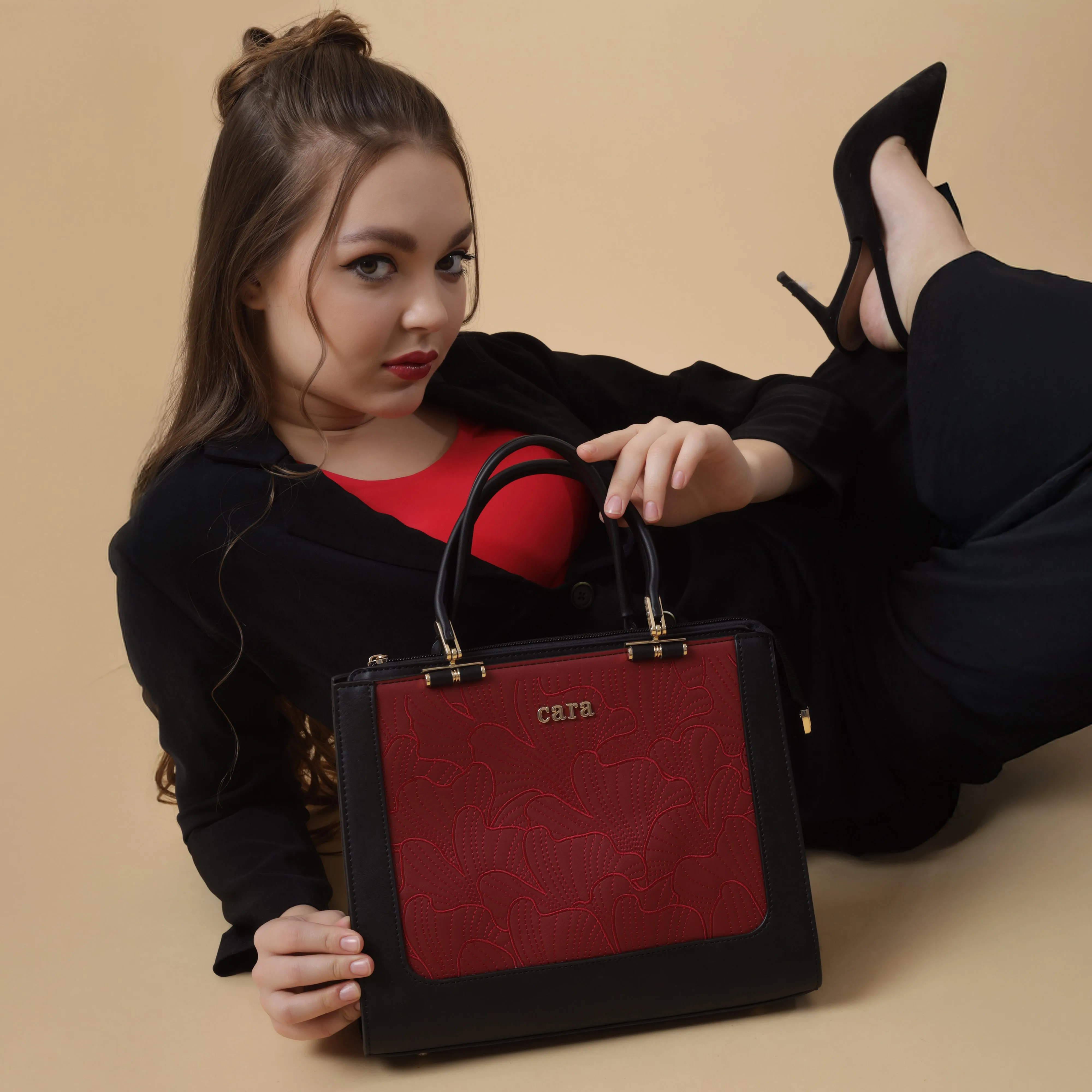 Black Floral Eclipse Handbag | Cara