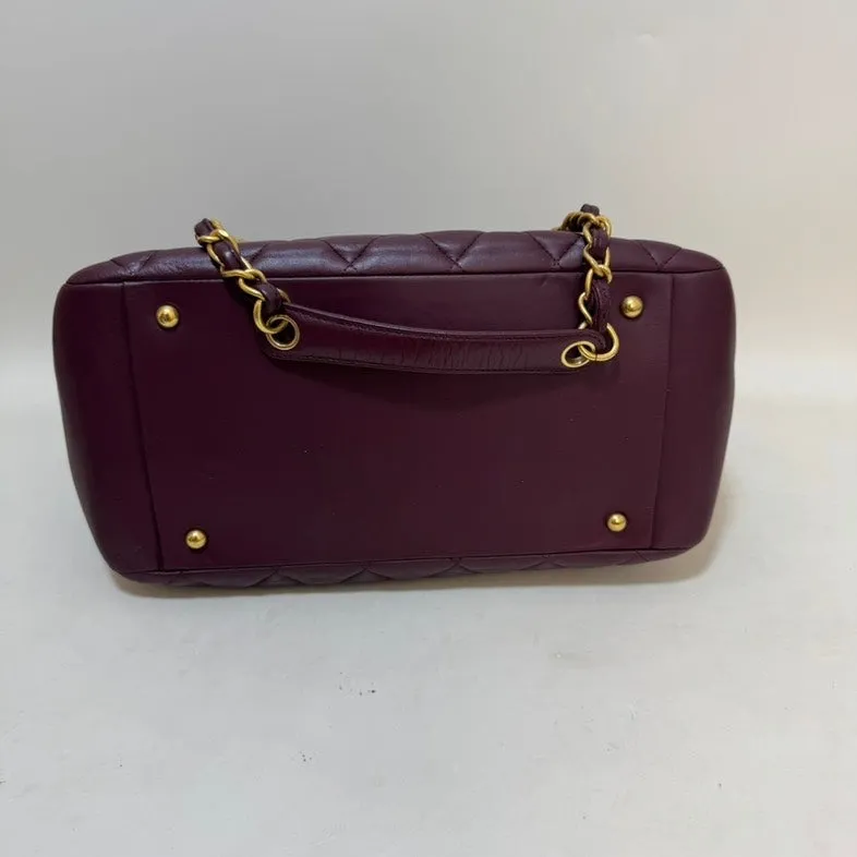 Chanel Quilted Leather Tote Bag in Burgundy