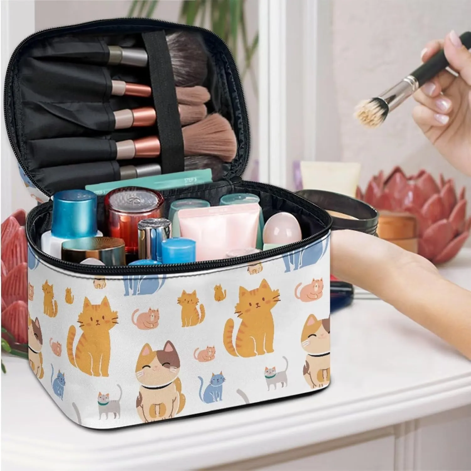 Cute Cats Make Up Bags Cosmetic Case for Women, Cartoon Kitty Pattern Makeup Bag Toiletry Bag with Handle Essential Organizer for Travel-Size