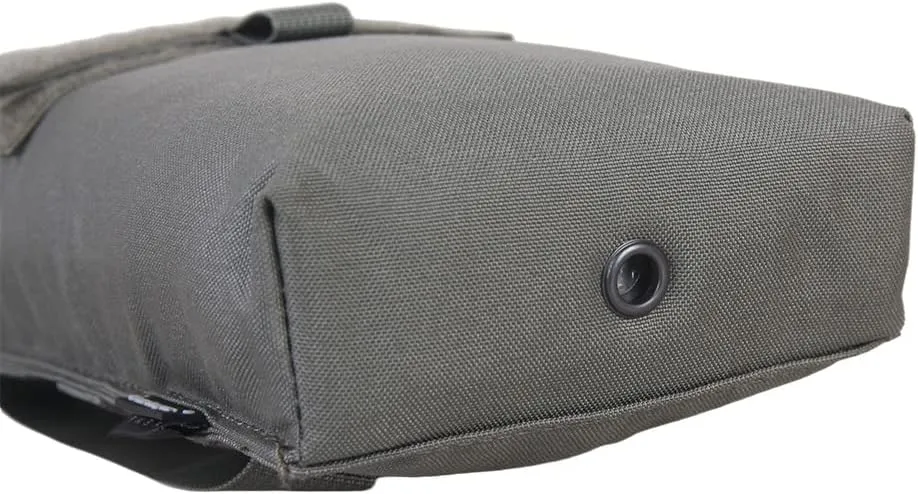emersongear 27OZ Hydration Pack,Insulation Water Bag Keep Warm or Cool,EDC Pouch