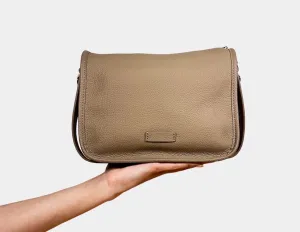 Genuine Leather Casual Chic Crossbody Bag for Women, Stylish Shoulder Bag Everyday Purse, 9.06 x 7.29 x 3.94 inch., (23 x 18.5 x 10 cm)- Adjustable Strap, Premium Genuine Leather
