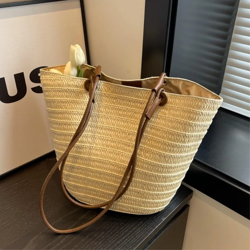 Large capacity Bag Colorful and Simple Straw Bucket - shaped Handbag: Enjoy Leisurely Outing Time Ladies shoulder Bag