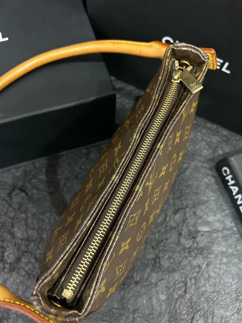 LOUIS VUITTON Monogram Looping Shoulder Bag Brown Leather Type