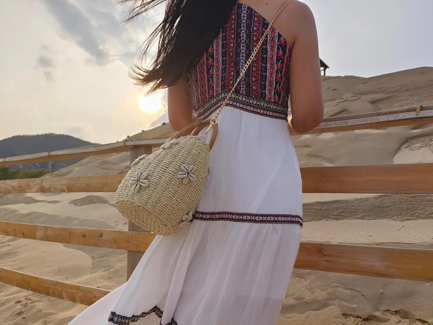 Pearl Flower Straw Woven Tote Bag Summer Beach Rattan Handle Bucket Bag Straw Purses and Handbags for Women
