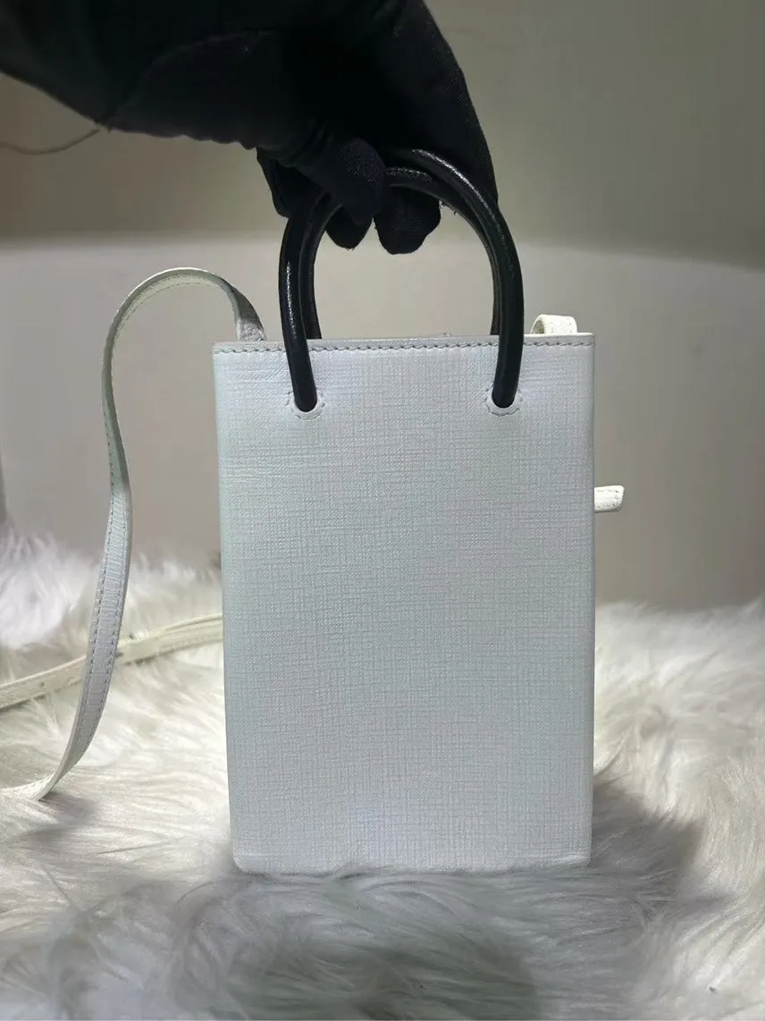 Pre-loved BALENCIAGA Crossbody Bag White Leather