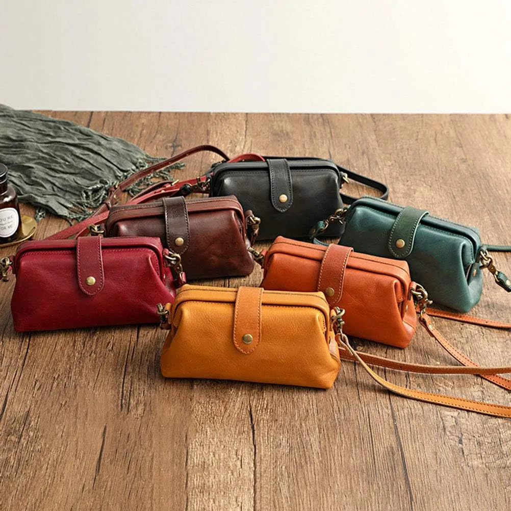 Retro Handmade Doctor Bag Crossbody Bag Women Vintage Leather Crossbody Shoulder Bag (Coffee)