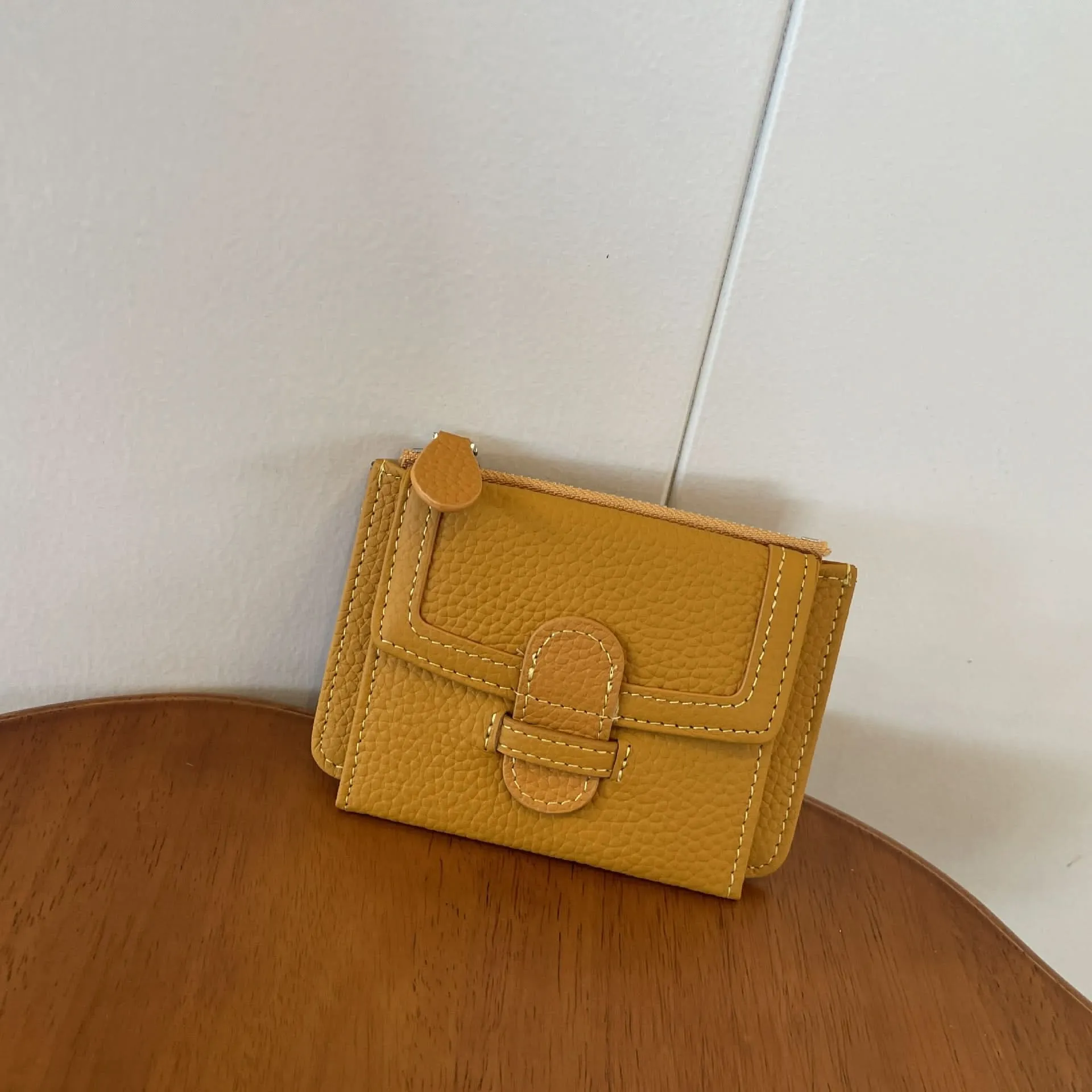 Slim Leather Card Holder & Coin Purse – Minimalist Multi-Card Wallet