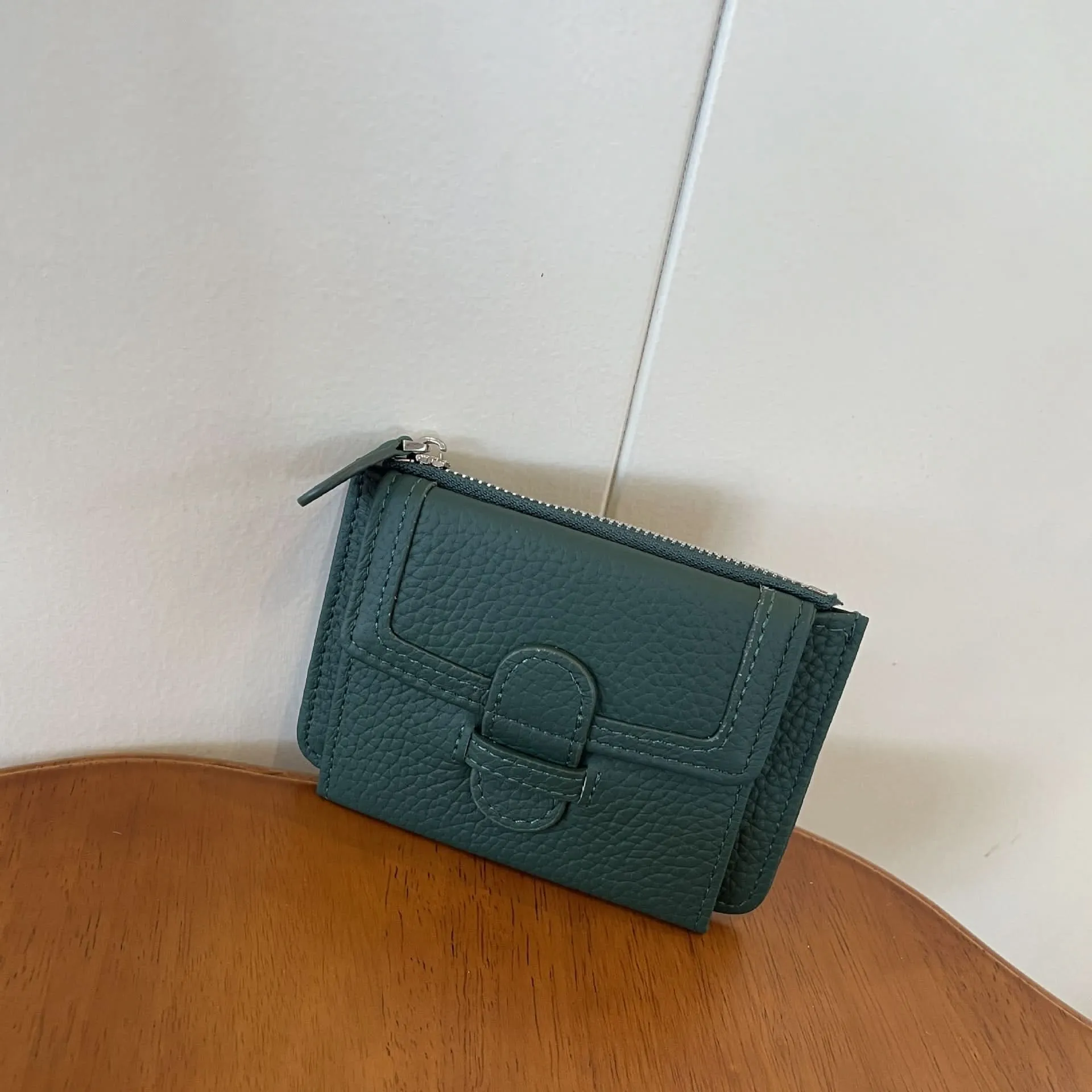 Slim Leather Card Holder & Coin Purse – Minimalist Multi-Card Wallet