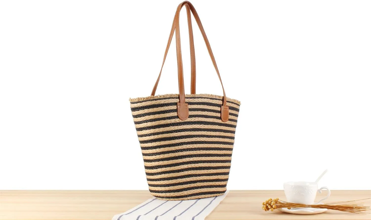 Teeya Straw Crossbody Bag Women Weave Shoulder Bag Round Summer Beach Purse and Handbags