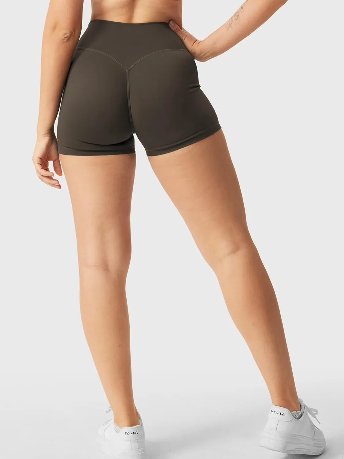YEOREO Women's Biker Shorts 2.5" No Front Seam Elysina High Waist Hidden Scrunch Workout Gym Yoga Running Shorts
