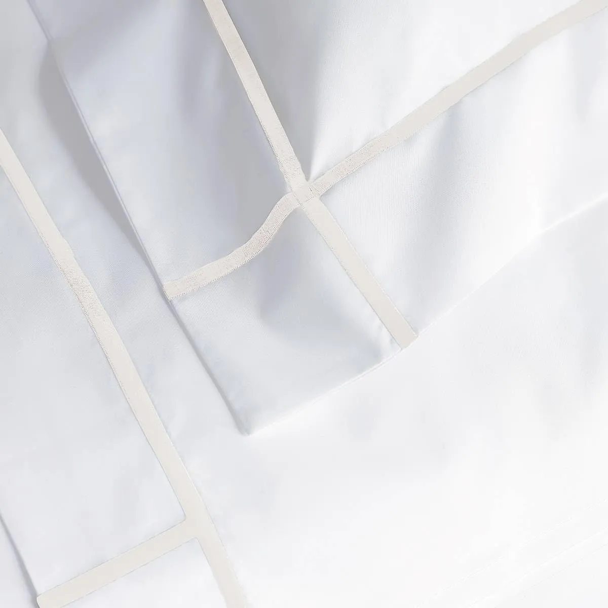 Yves Delorme Athena Sham - Luxury Bed Accessory - Fashionable and Functional